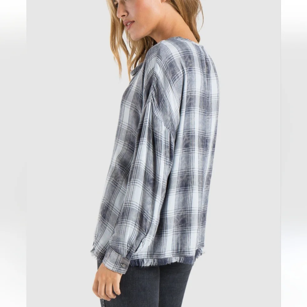 Anthropologie Cloth & Stone Grey Plaid Peasant Top - Picture 8 of 10